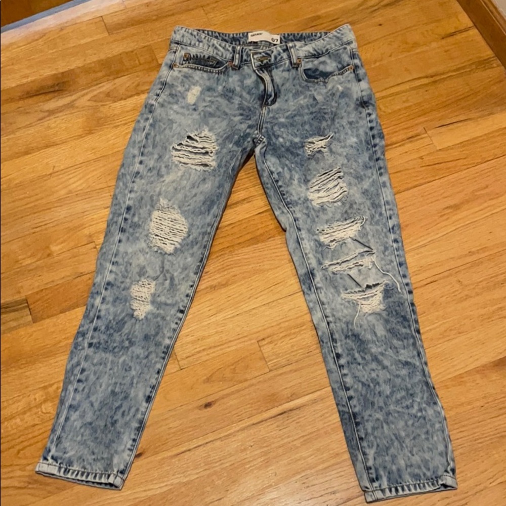 🔷Faded torn jean